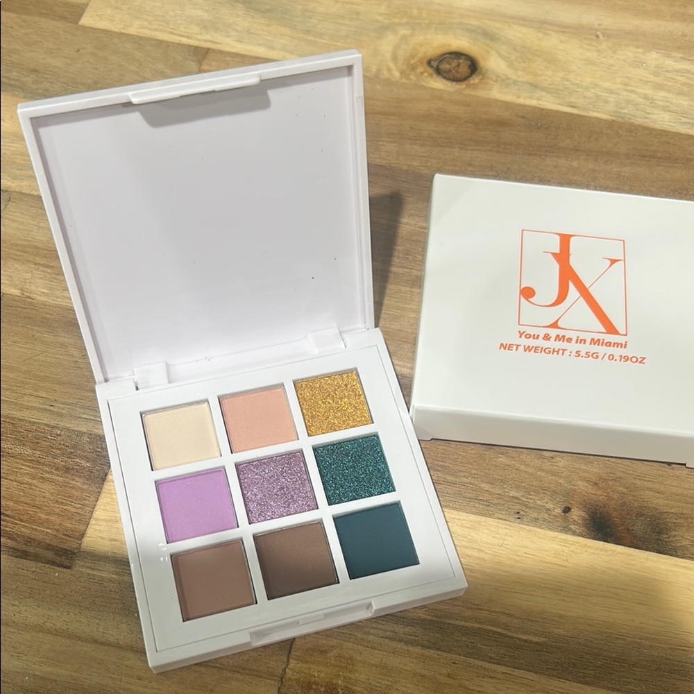 JX Eyeshadow Palette